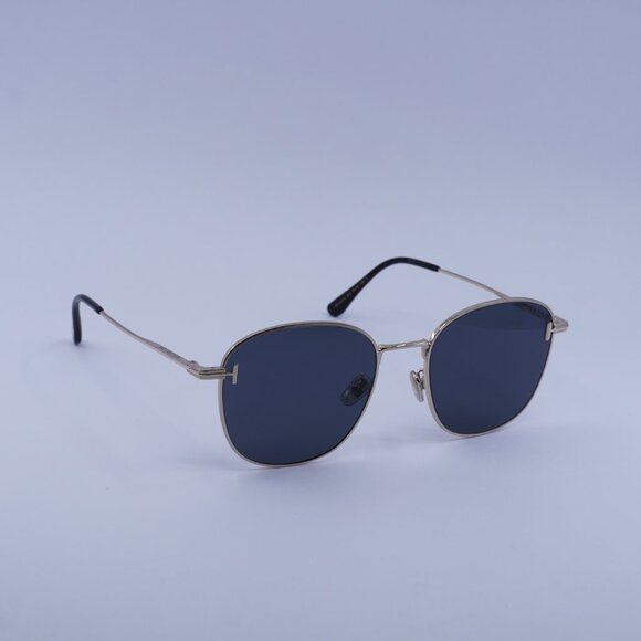 Tom Ford FT1167-K 28A Sunglasses Shiny Rose Gold Square Frame, Smoke Lenses - Picture 3 of 9